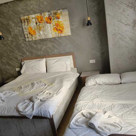 Ajilin Hotel Rooms Korce Kamer foto