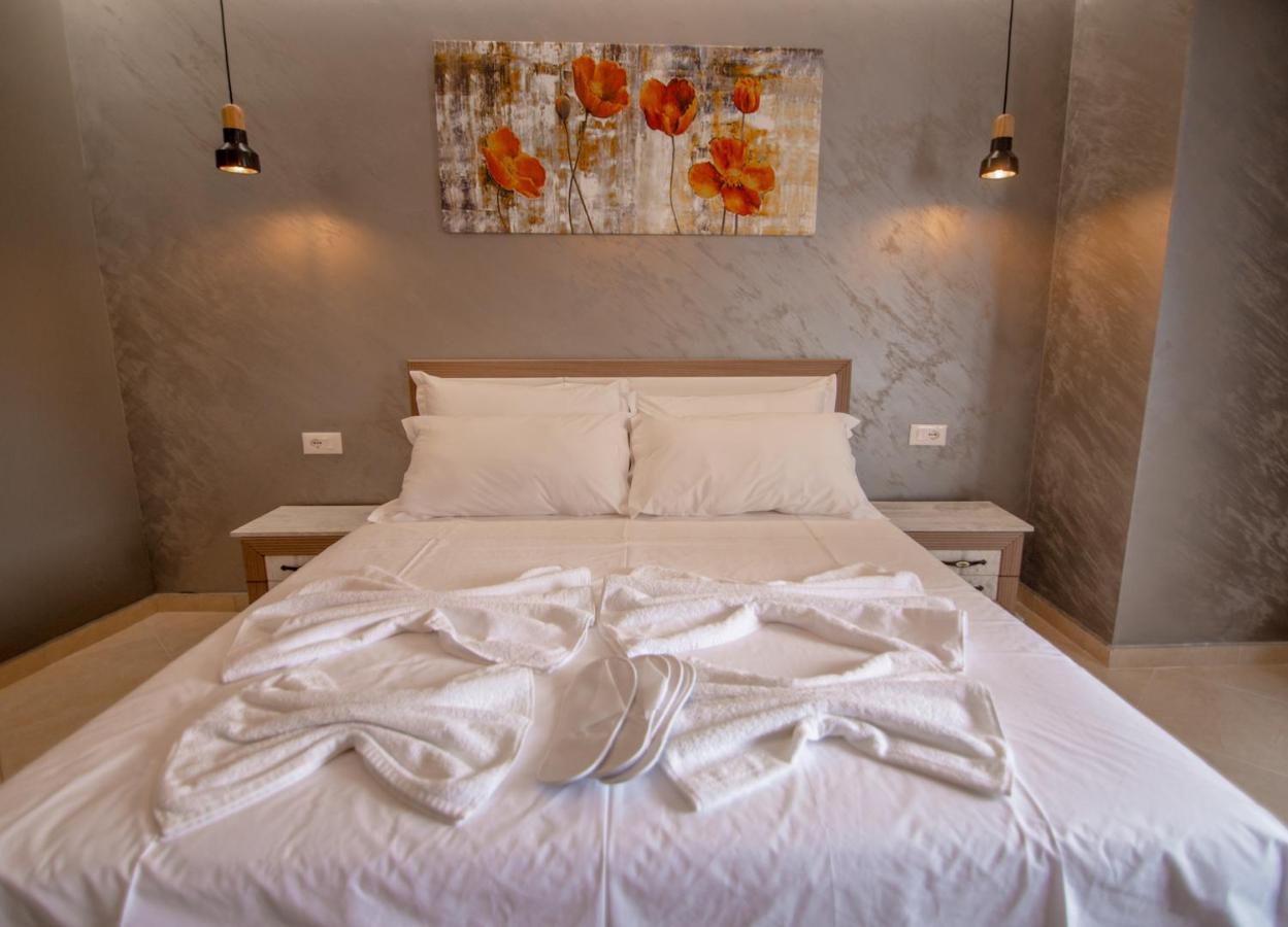 Ajilin Hotel Rooms Korce Buitenkant foto