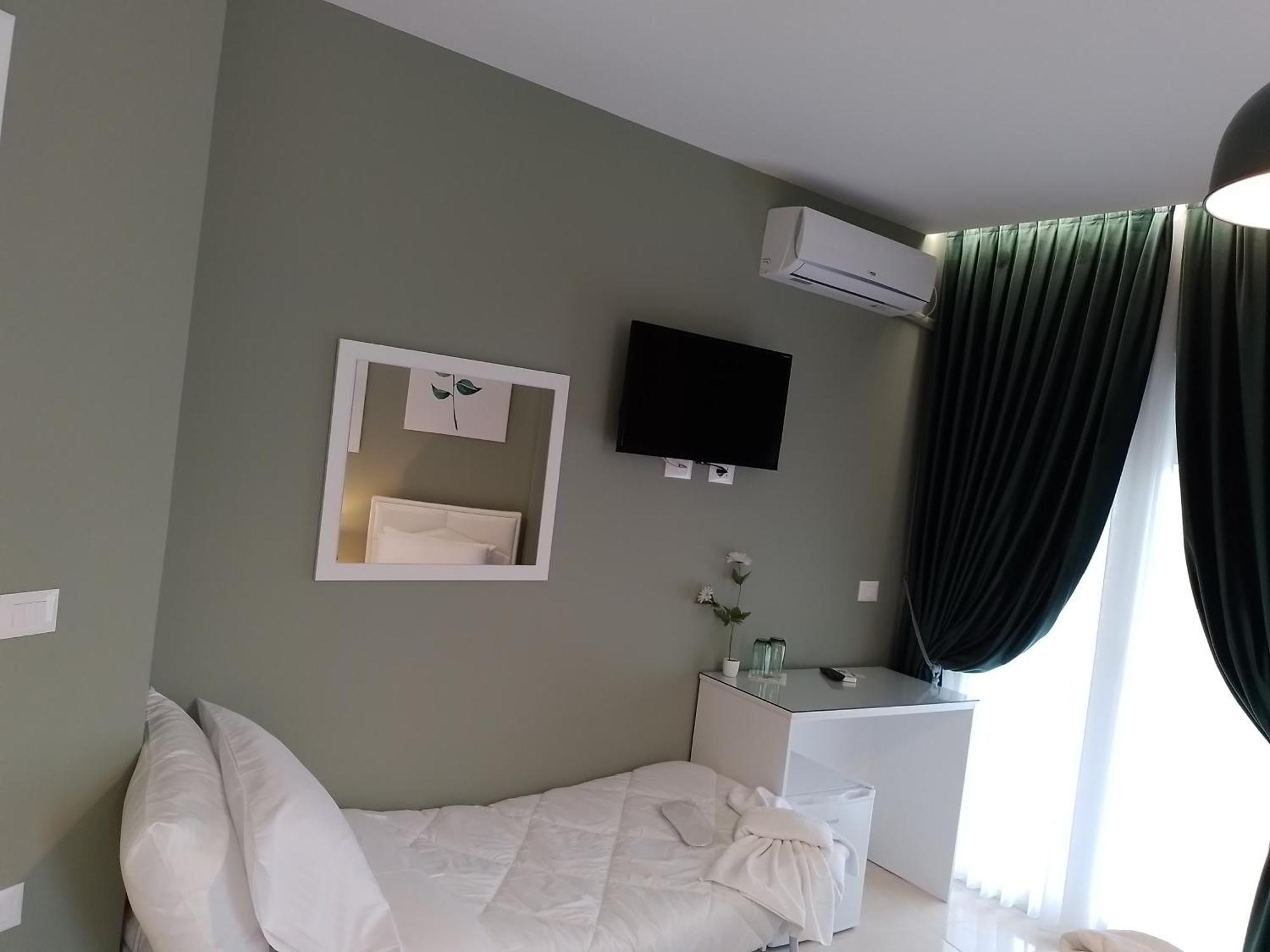 Ajilin Hotel Rooms Korce Kamer foto