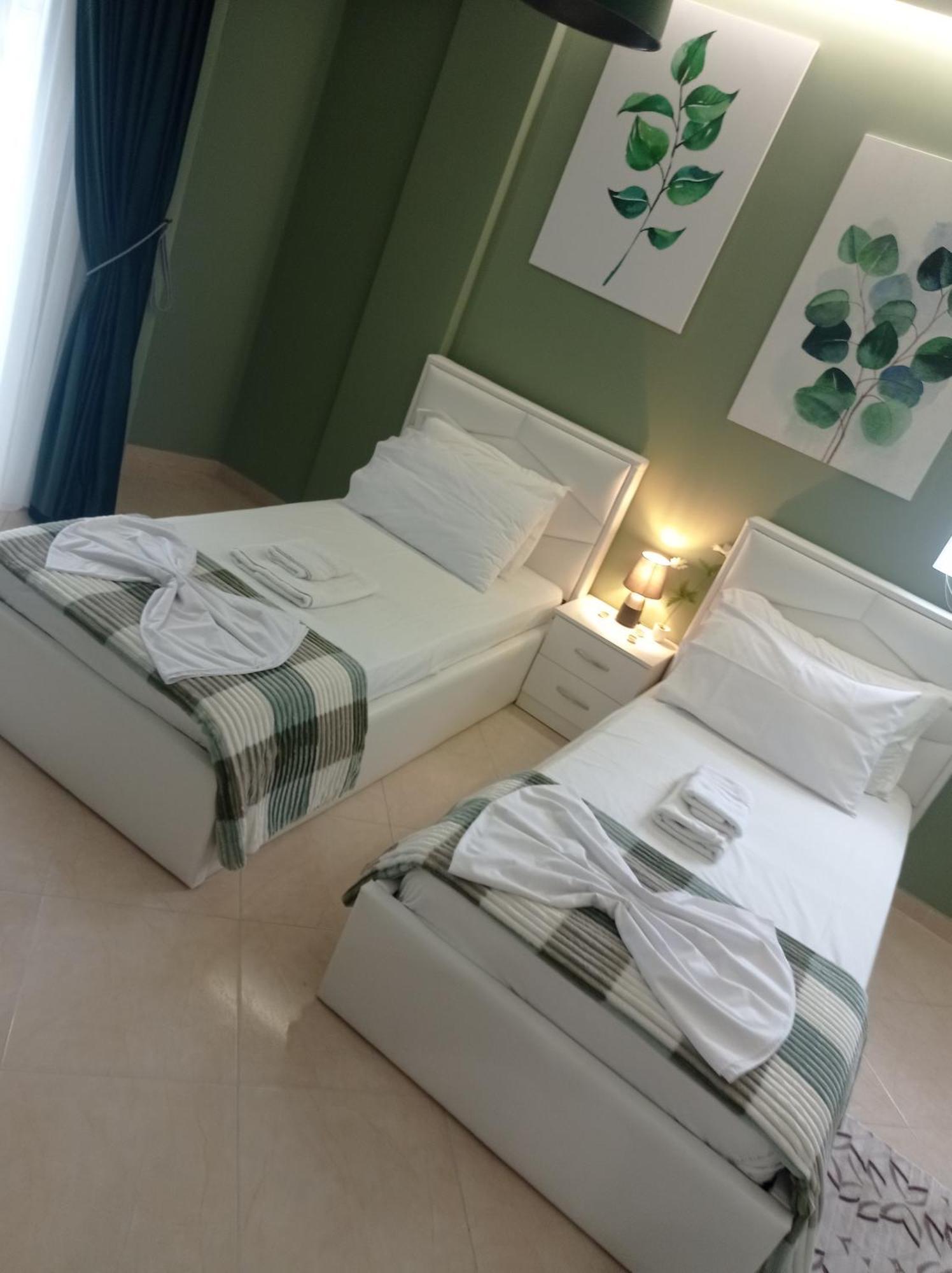 Ajilin Hotel Rooms Korce Buitenkant foto