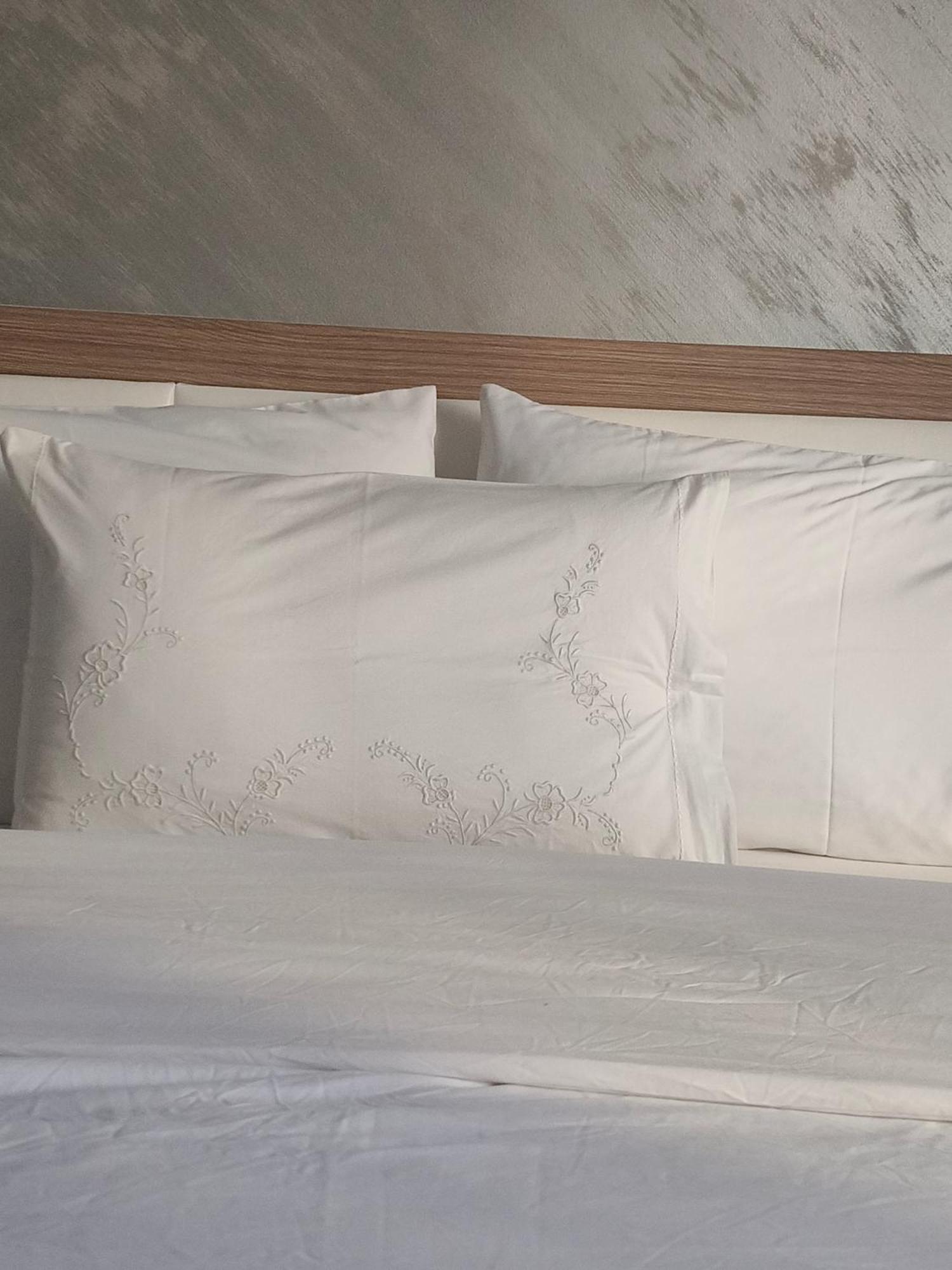 Ajilin Hotel Rooms Korce Kamer foto